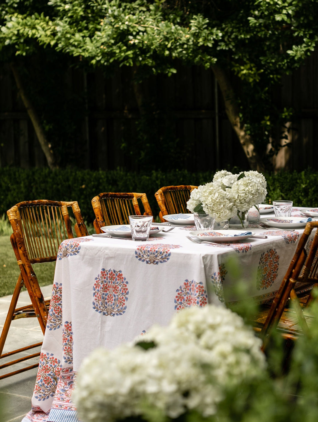 Oscar Floral Tablecloth